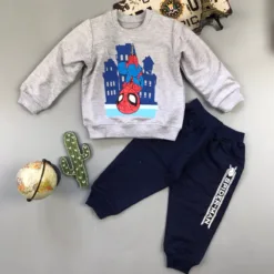 Boys' sharkskin fleece set with superhero pattern, gray (1-7 years old)